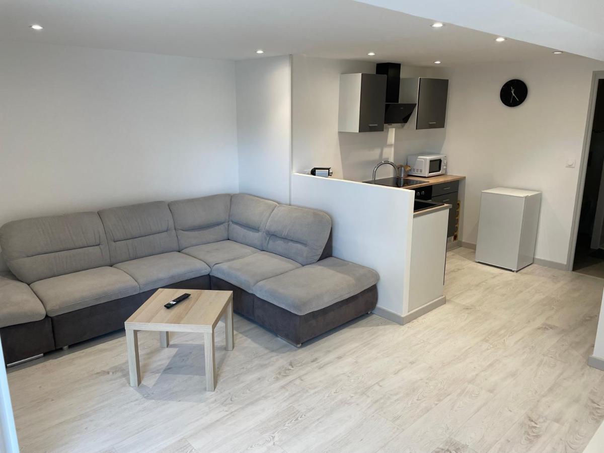 Eyguières Joli Logement Au Pied Des Alpilles מראה חיצוני תמונה