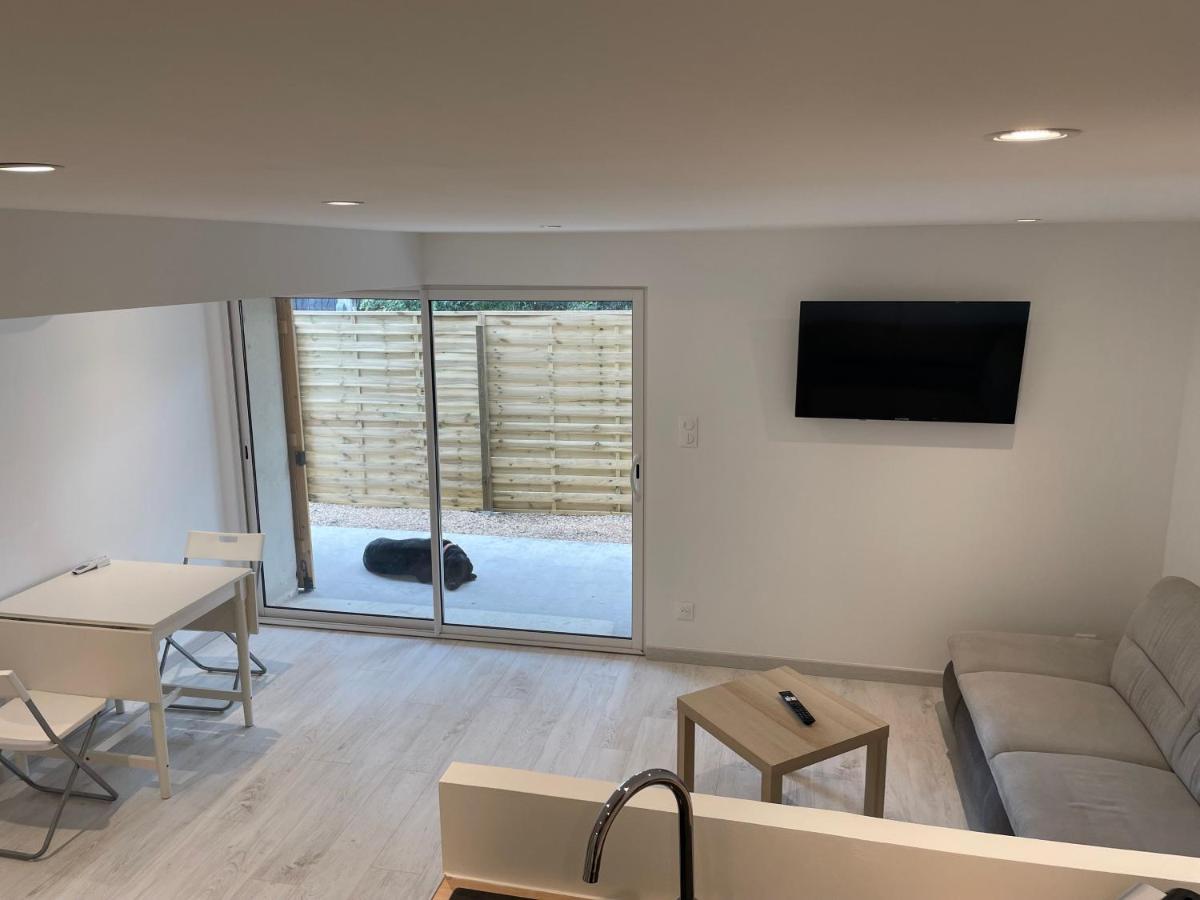 Eyguières Joli Logement Au Pied Des Alpilles מראה חיצוני תמונה