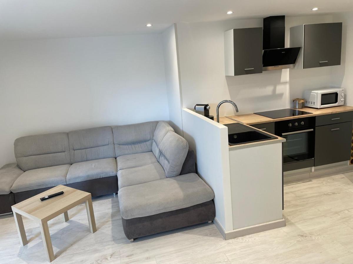 Eyguières Joli Logement Au Pied Des Alpilles מראה חיצוני תמונה